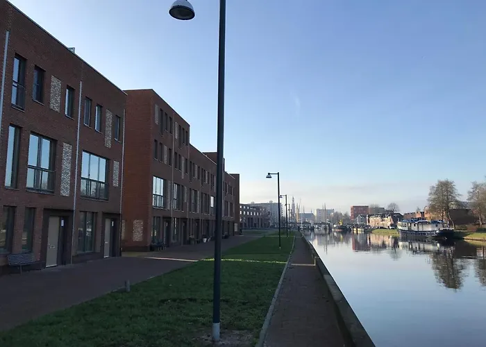 Bed and Breakfast De Kade Groningen